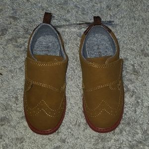 Toddler dressy shoes-never worn!